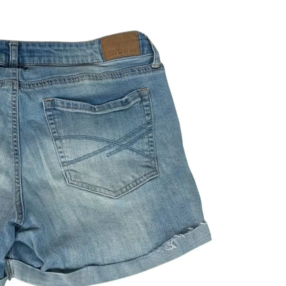 Aeropostale Y2K Low Rise Midi Distressed Blue Denim Summer Jean Shorts Size 12 - Picture 4 of 13